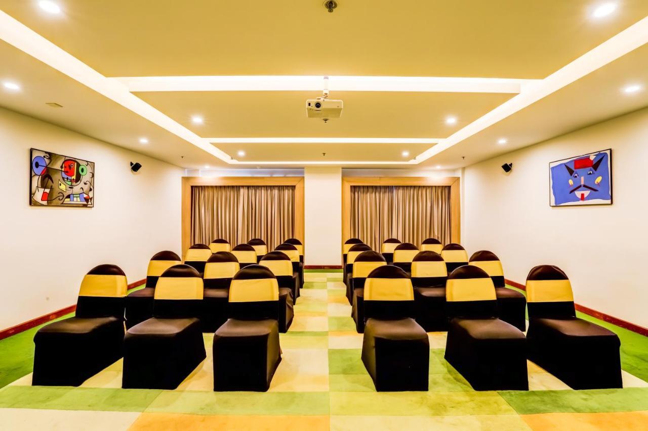Lemon Tree Hotel Electronics City Kammasandra Екстер'єр фото